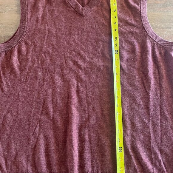 Turnberry Men's Size XL Rust Maroon 100% Extra Fine Merino Wool Sleeveless Vest - Picture 6 of 7